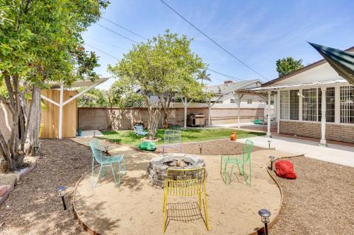 12 Mi to Dtwn LA Family Home with Private Sauna!