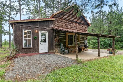 12 Mi to Staunton River State Park Off-Grid Cabin