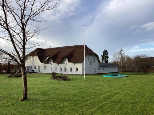 12 person holiday home in Sønder Omme-By Traum