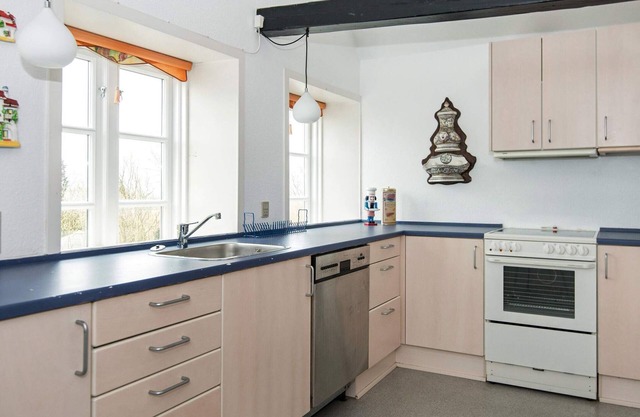 12 person holiday home in Højer