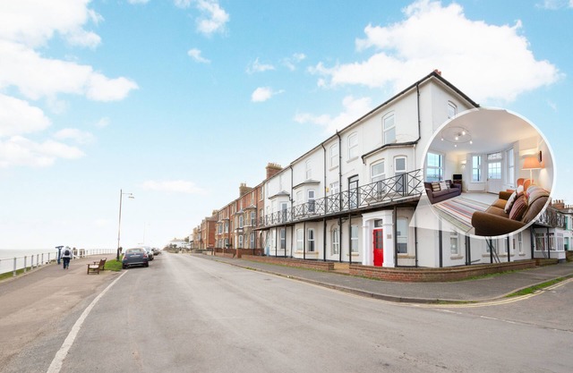 12 The Craighurst - One Bedroom Apartment, Sleeps 2