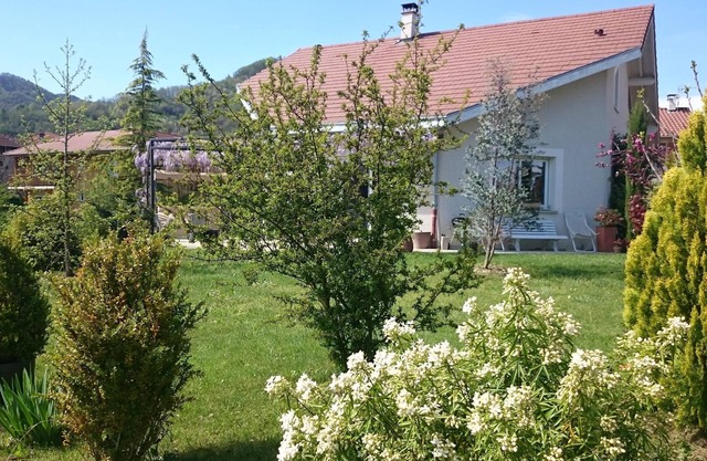 130 m² House ENTIRELY FOR YOU! sleeps 5 RELAXATION AND ACTIVITIES
