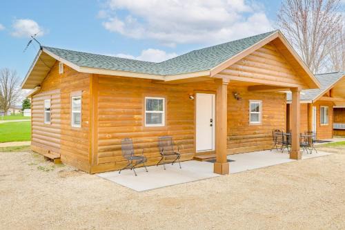 14 Mi to Mississippi River Rural Cochrane Retreat