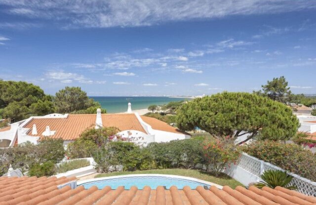 15% discount July dates! 5 bedroom Villa, Superb Sea Views in Vale do Lobo