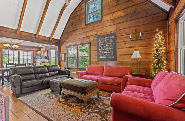 150 Acres | Private Hiking & Biking | Secluded Cabin in Red River Gorge, Kentucky!