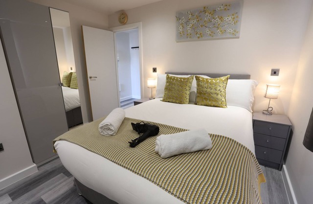 16Birmingham NEC/Airport Interchange shortstay homebase