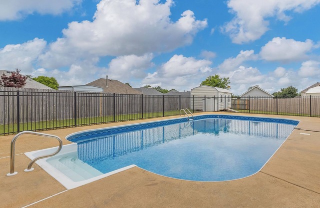17 Springs/RTJ Golf/Saltwater Pool/Sleeps 8