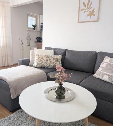 18 - Cozy apartment with view, top 7th floor