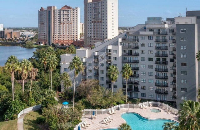 1802 Cozy Condo 3 min Universal