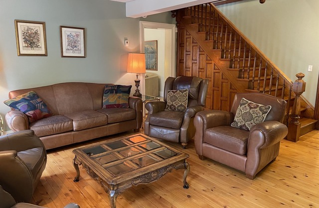 1825 Farmhouse - One of Three Rentals in Fly Creek, 5 minutes from Cooperstown