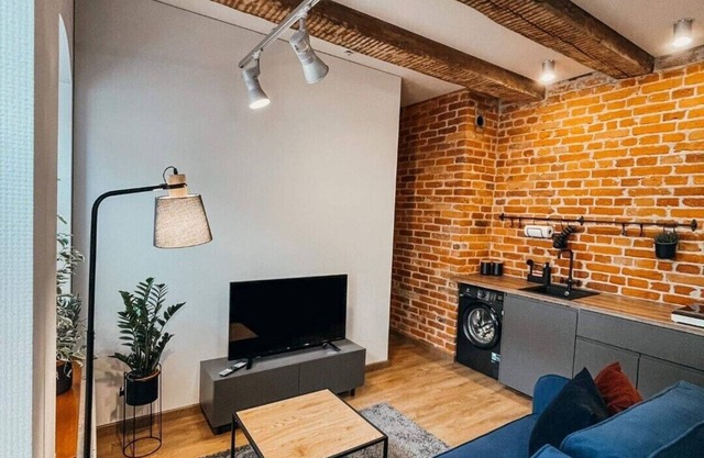 1880 Apartment