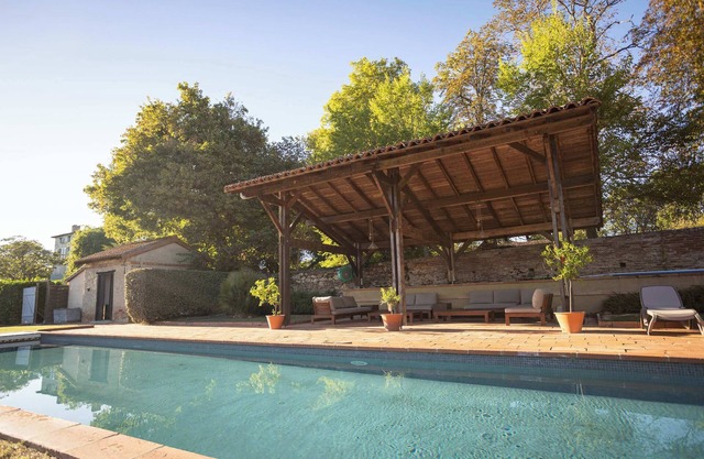 18th Century Chateau with Stunning Pool & Gardens