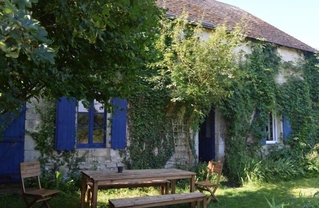 18th Century Family House with Private Garden in Nature, Near Châteauroux