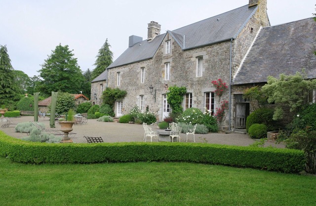 18th century manor located on the edge of a quiet village near Mont St Michel