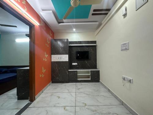 1BHK FULLY FURNiTURE FLAT AT BTM LAYOUT