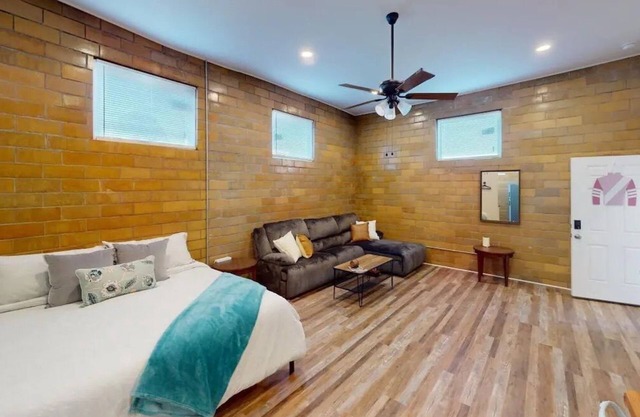 1BR|Brick Warehouse Loft|Urban Charm|Modern Design