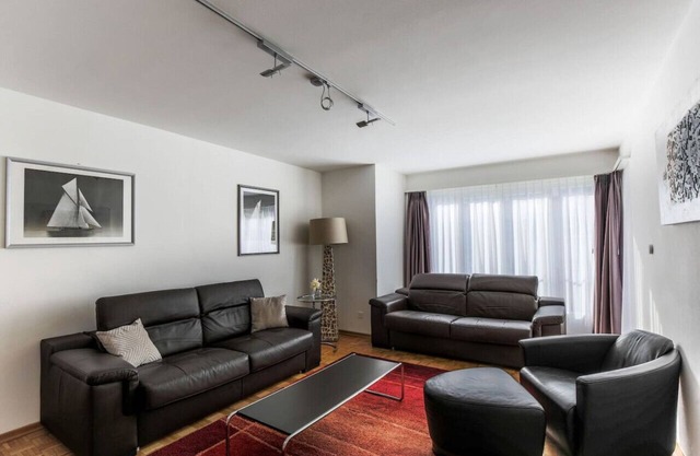2.5BR flat close to lake/opera/city center (SF10)