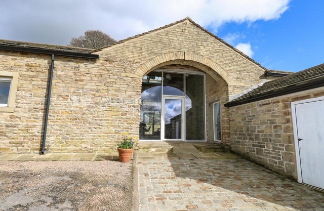 2 Barn Cottages