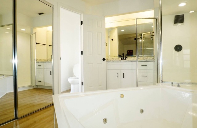 2 Bed/2 Bath Condo