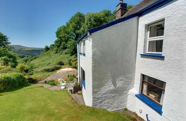 2 bed rural retreat nestled in the heart of Exmoor
