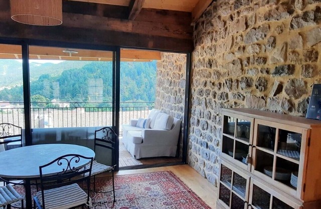 2 Bedroom Private vacation home in SAINT MARTIN DE VALAMAS