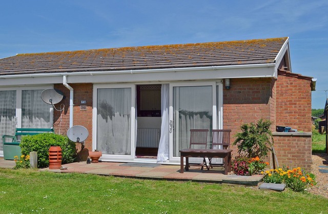 2 bedroom accommodation in St Margarets-at-Cliffe