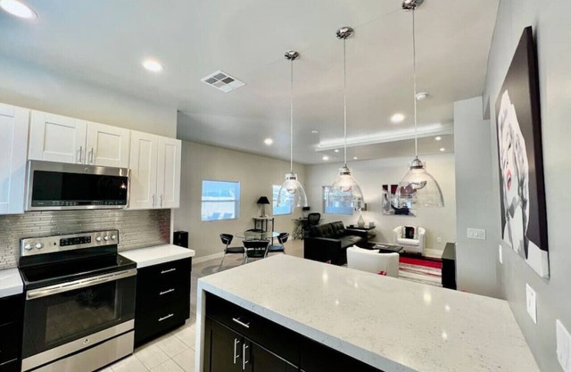 2 Bedroom 2 Bath Home in Historic Neighborhood