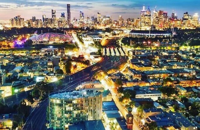 2 Bedroom/2 Bathroom on Swan St!