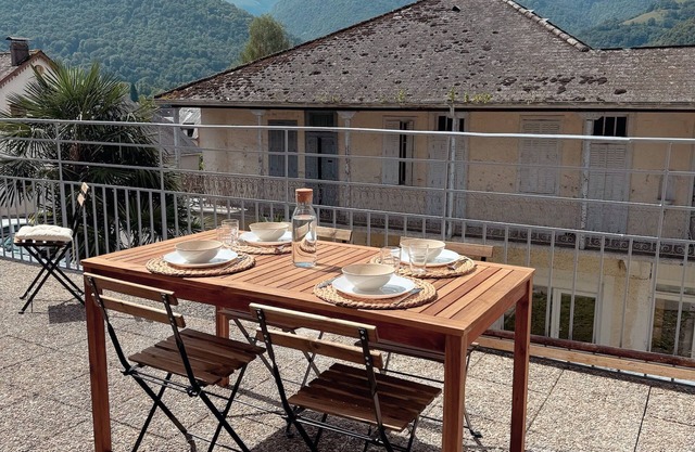 2 bedroom apartment with mountain view terrace - Lourdes