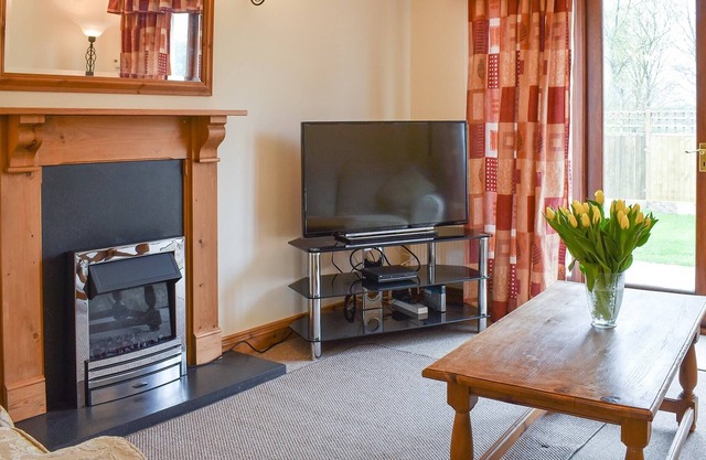 2 bedroom accommodation in Lydlinch, near Sturminster Newton