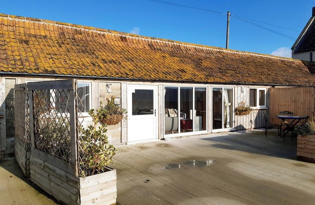 2 bedroom accommodation in Wickwar, Wotton-under-Edge