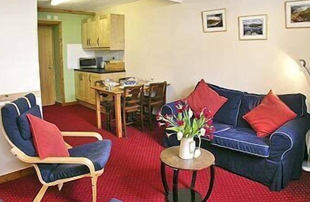 2 bedroom accommodation in South Lochaweside