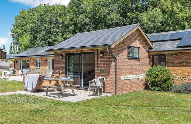 2 bedroom accommodation in Blandford Forum