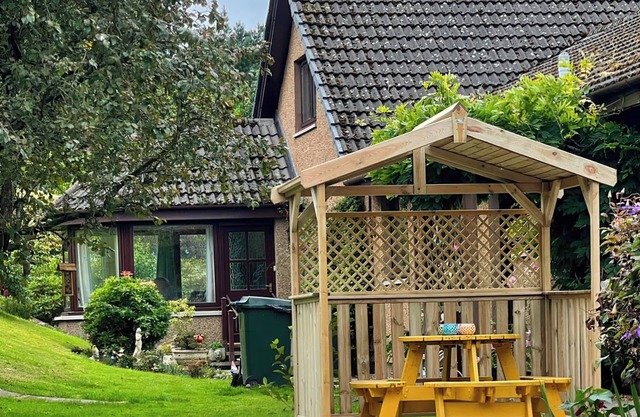 2 bedroom accommodation in Loch Flemington