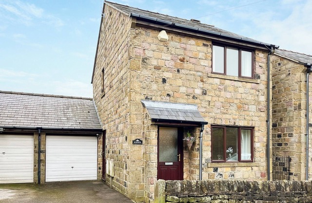 2 bedroom accommodation in Dungworth, near Sheffield