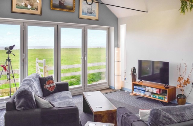 2 bedroom accommodation in Walcott-on-Sea