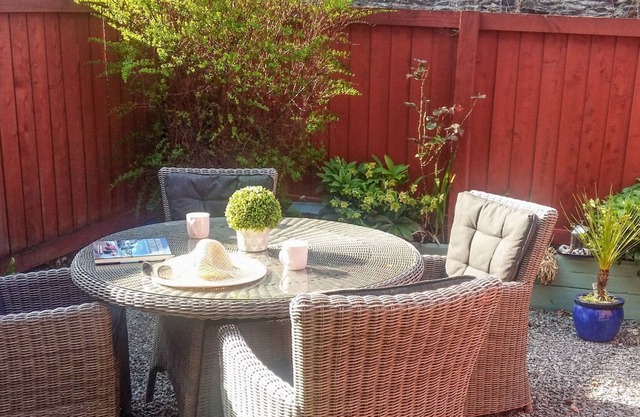 2 bedroom accommodation in Buckfastleigh