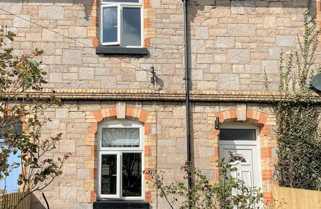 2 bedroom accommodation in Buckfastleigh