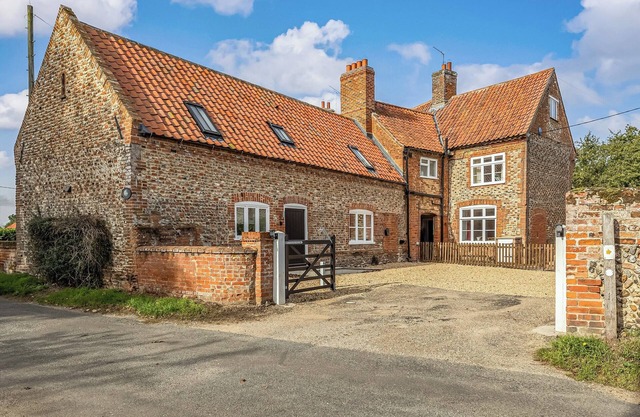 2 bedroom accommodation in Great Snoring