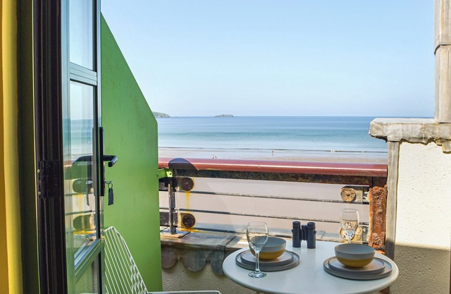 2 bedroom accommodation in Broad Haven, near Haverfordwest