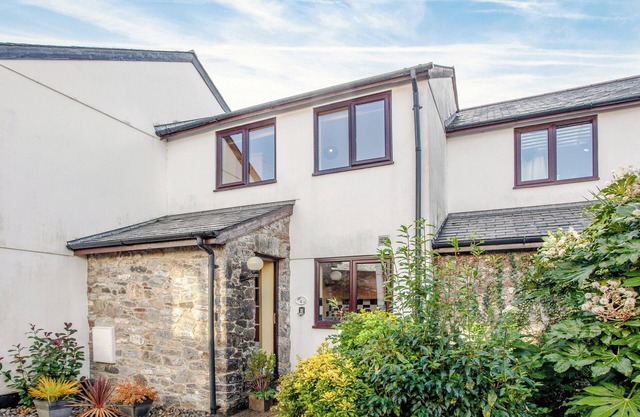2 bedroom accommodation in Buckfastleigh