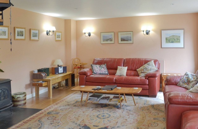 2 bedroom accommodation in Bovey Tracey