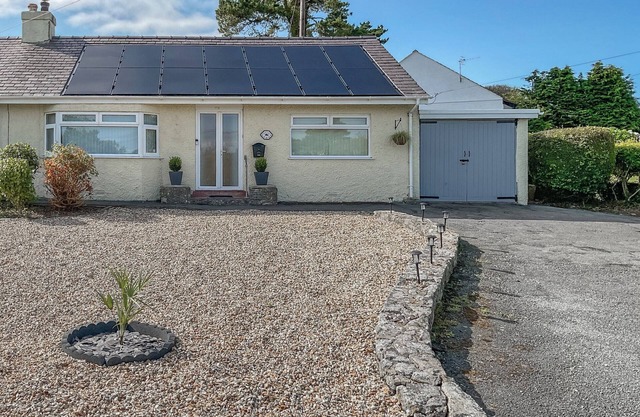 2 bedroom accommodation in Benllech, near Llangefni