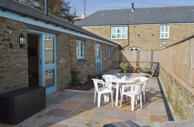 2 bedroom accommodation in East Charleton, near Kingsbridge
