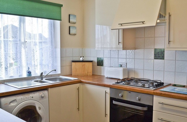 2 bedroom accommodation in Sandilands, near Sutton-on-Sea