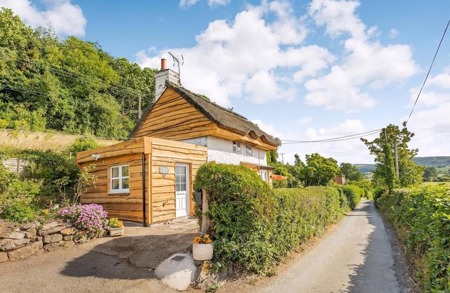 2 bedroom accommodation in Pontsford, near Shrewsbury