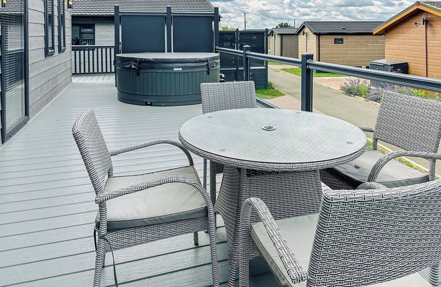 2 bedroom accommodation in Tewkesbury