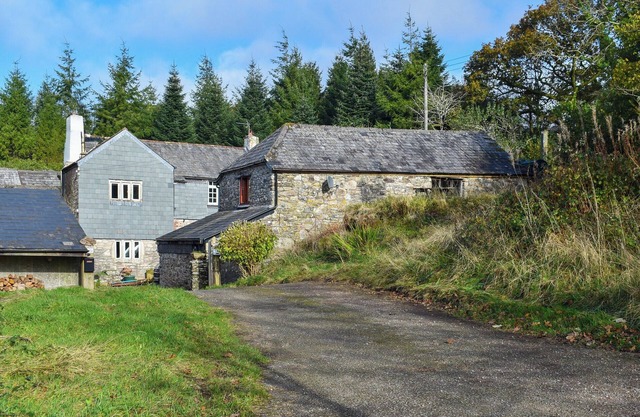 2 bedroom accommodation in Tavistock