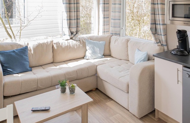 2 bedroom accommodation in Kropswolde