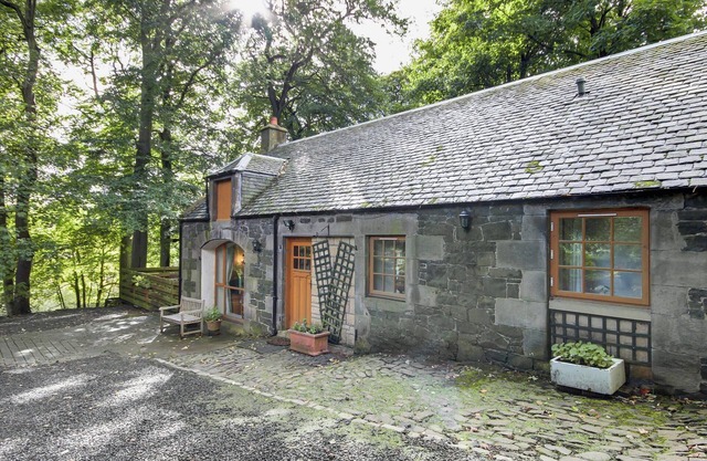 2 bedroom accommodation in Ratho, near Edinburgh